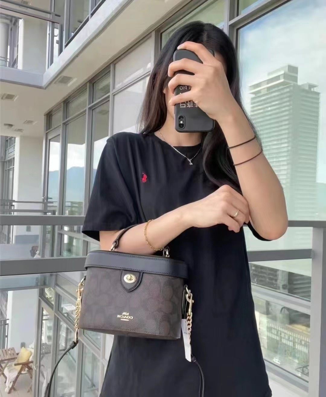 💰1399元包邮 Coach 复古老花盒子包 KAY LV