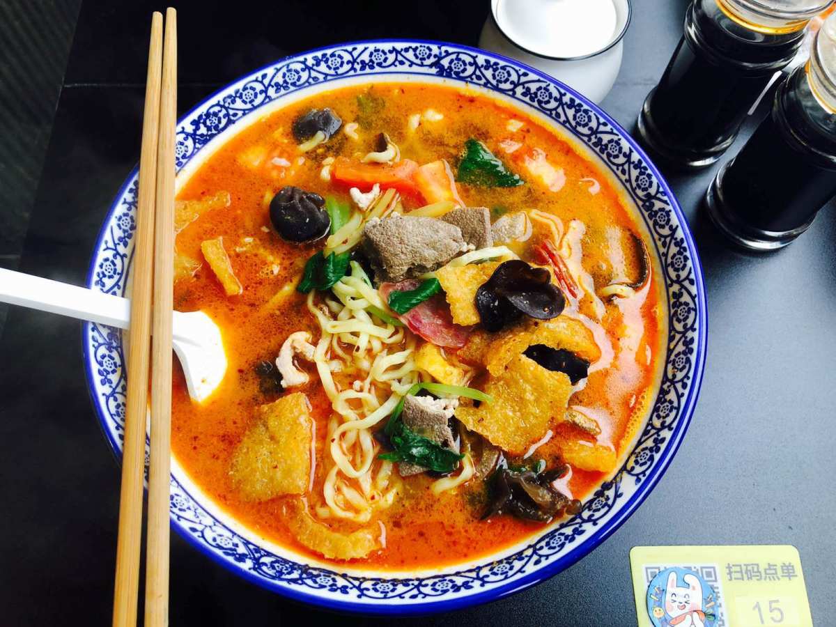 阴雨绵绵的周末，今天正好要给朋友送东西，跑大老远朋友不好意思