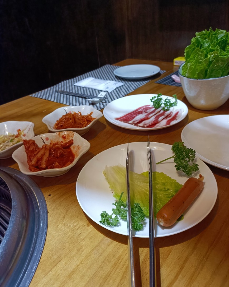 终于搬新家了，搬到大点的房子了，最近一直在附近觅食，终于找到