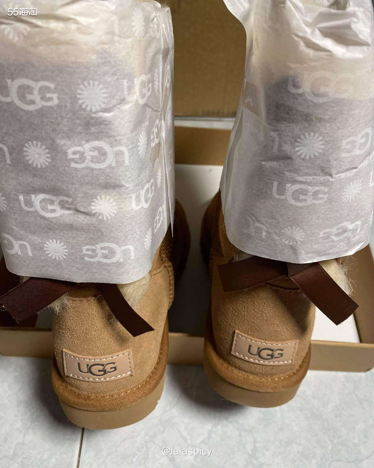 这一单等的太久了 而且两双鞋子被稅了🥹🥹 出库时候忘记分