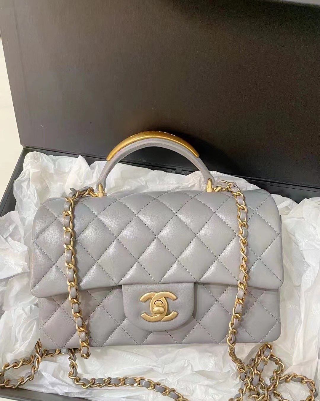 💕国内现货  Chanel 22b 金属手柄 灰色mini