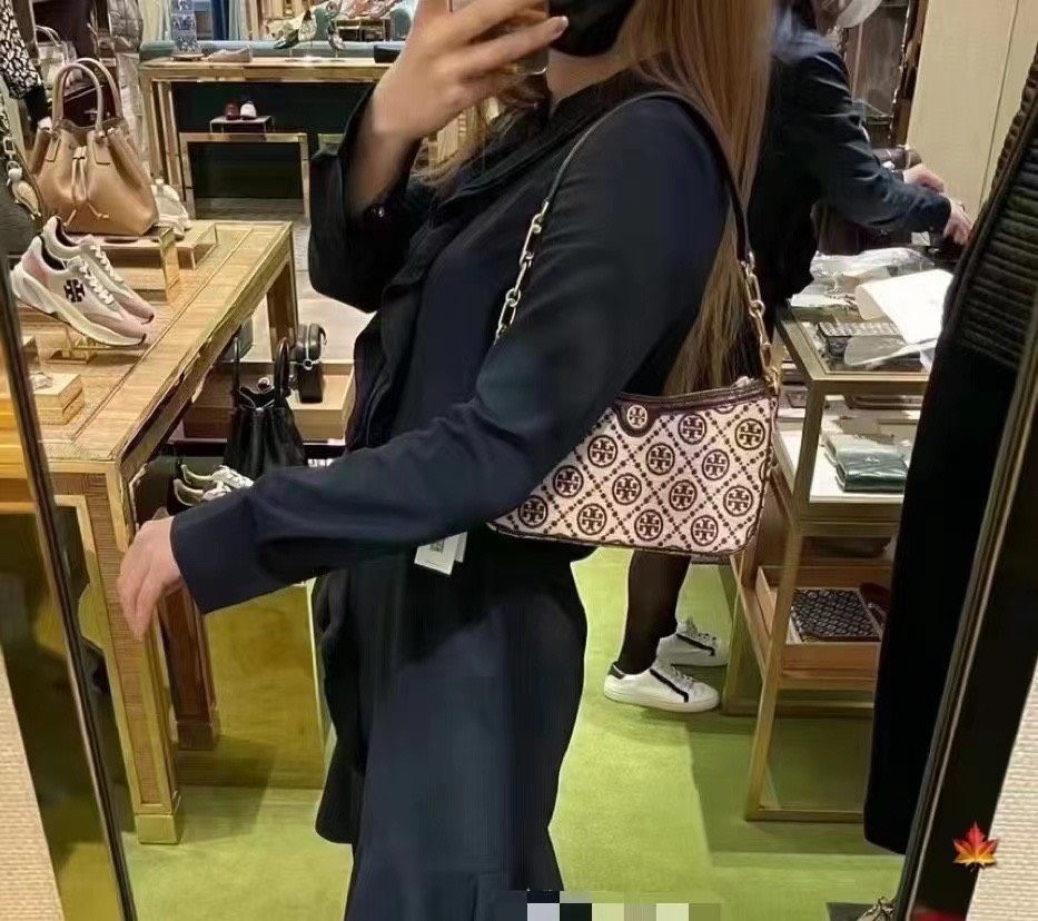 巨折💰1599元包邮，国内4500元 TB 新款t-mon