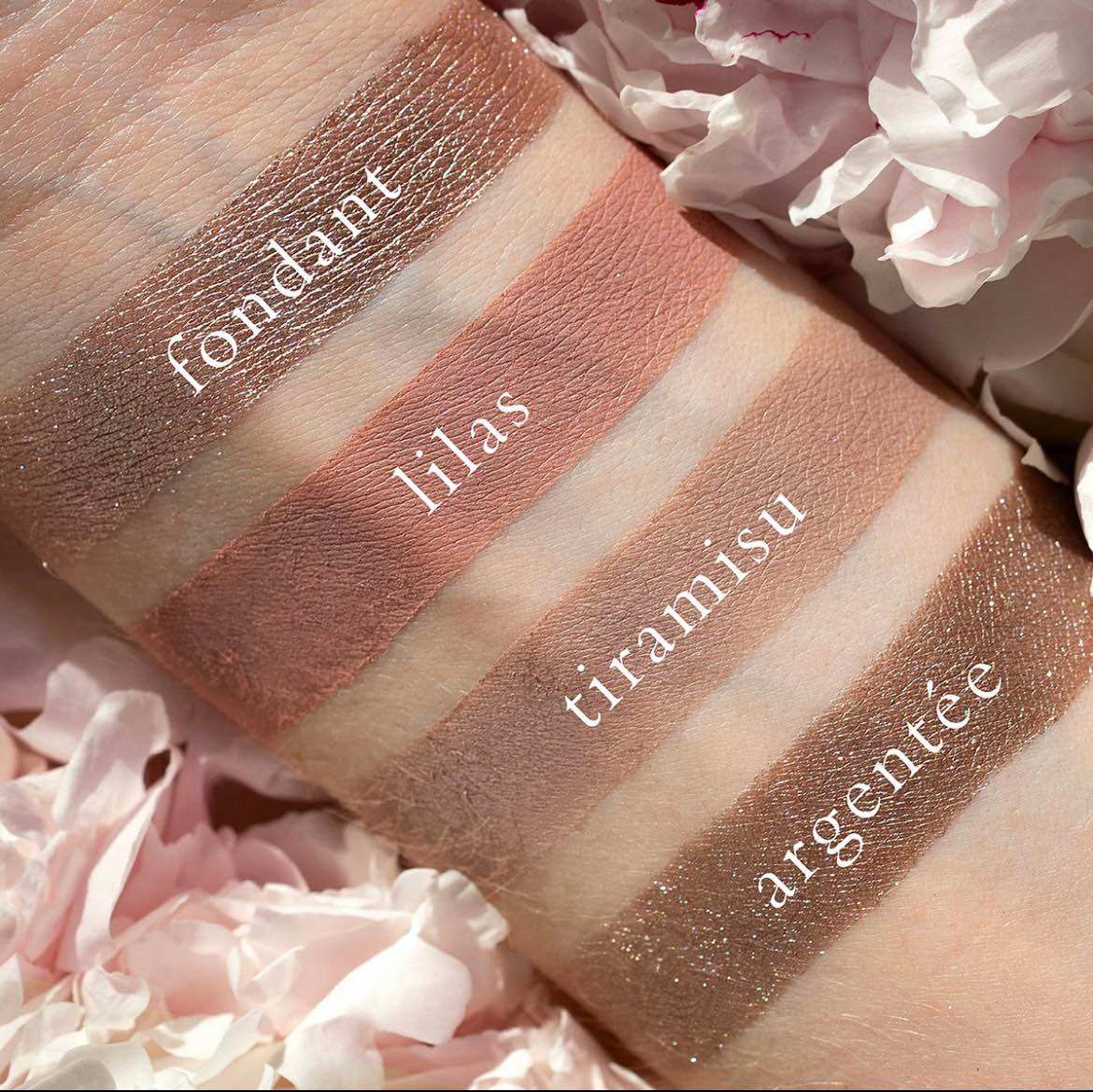 Viseart是法国一个走专业彩妆路线的品牌，旧金山彩妆师研