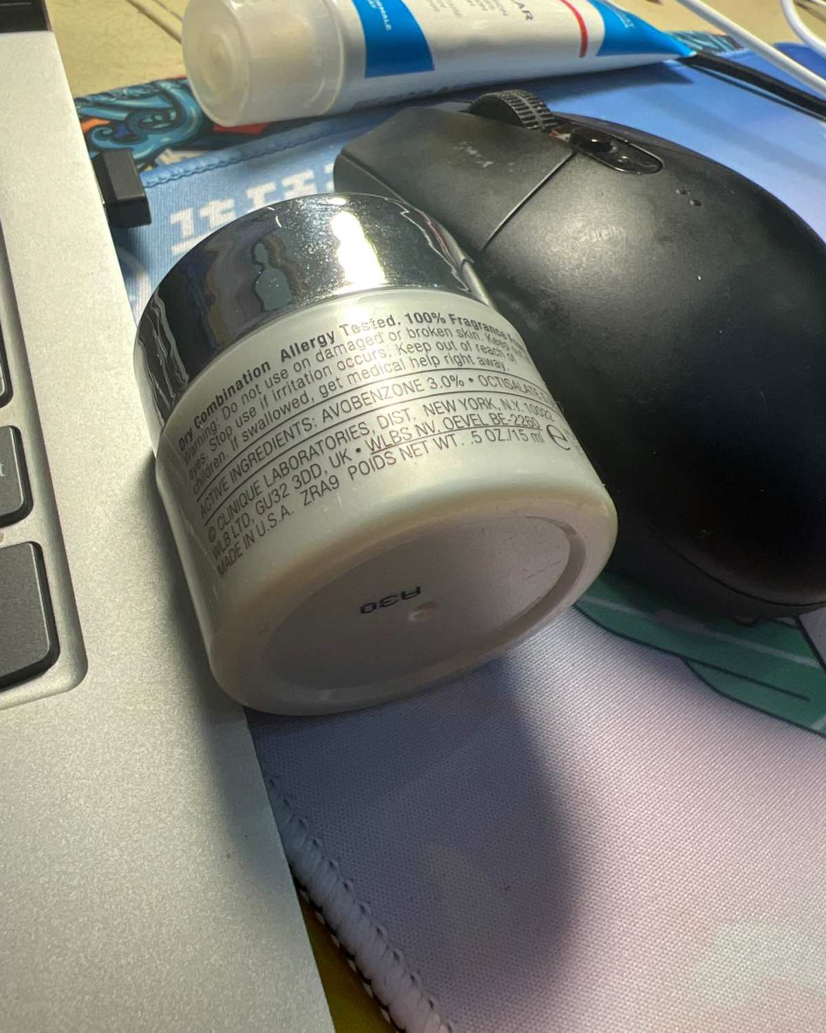 这么小的一个中样都被我单独挑出来吐槽，那就不是它可怜的问题了