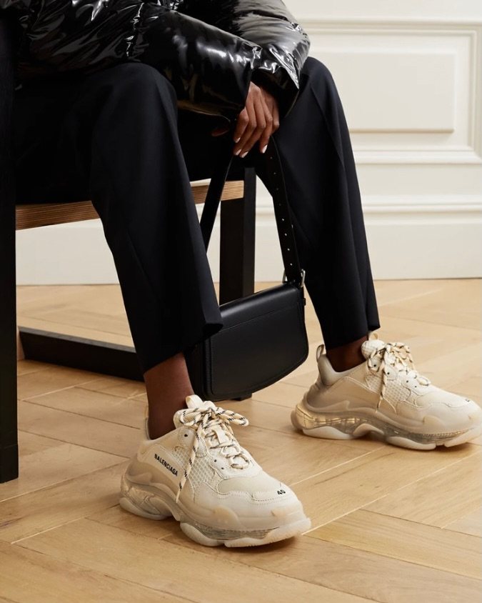 🌟巴黎世家老爹鞋可以说的上是老爹鞋的鼻祖，Triple S