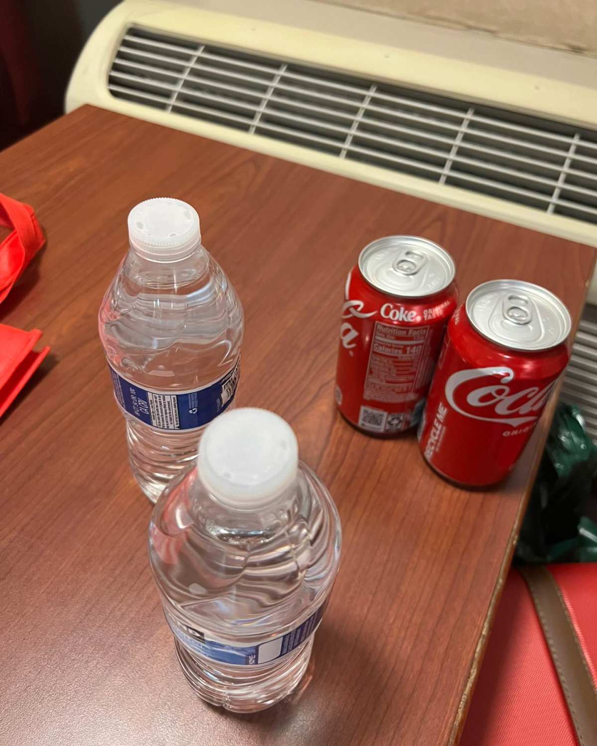 今年的圣诞和元旦都在出差中度过，估计春节也是了。 圣诞时候和