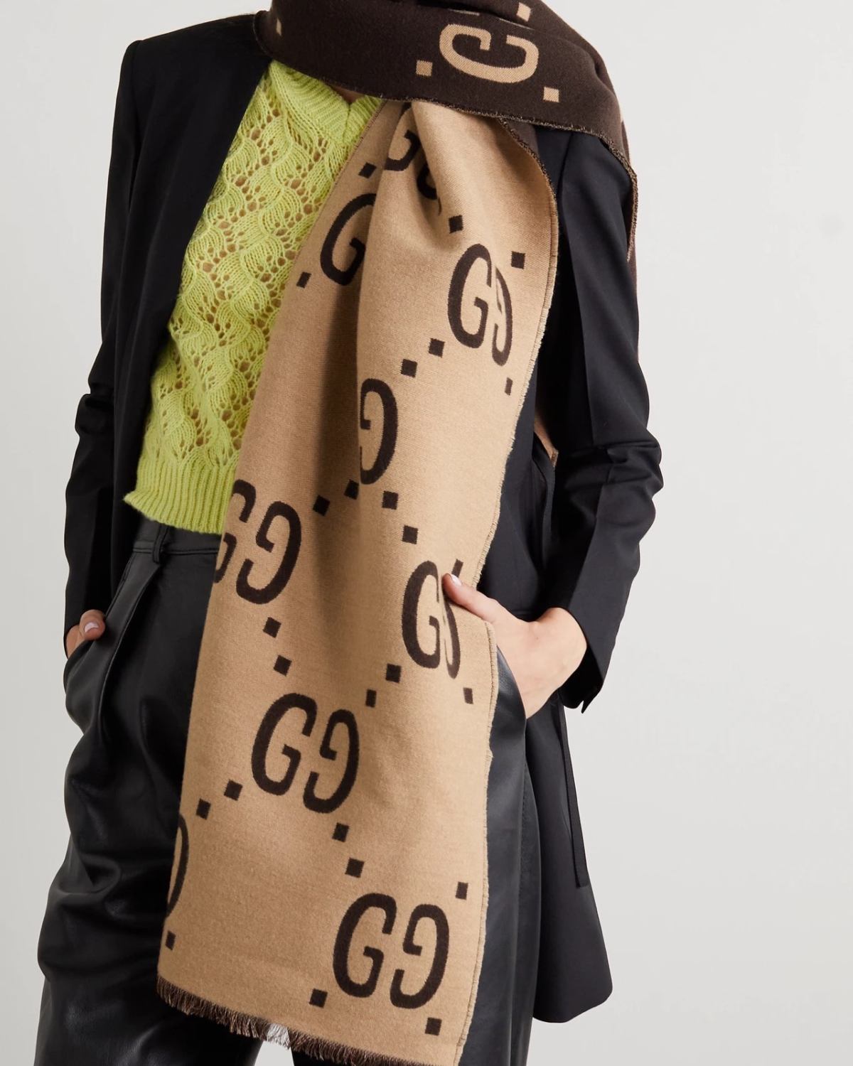 古驰这个品牌是全球奢侈品品牌之一，借由其独特的创意和革新，以