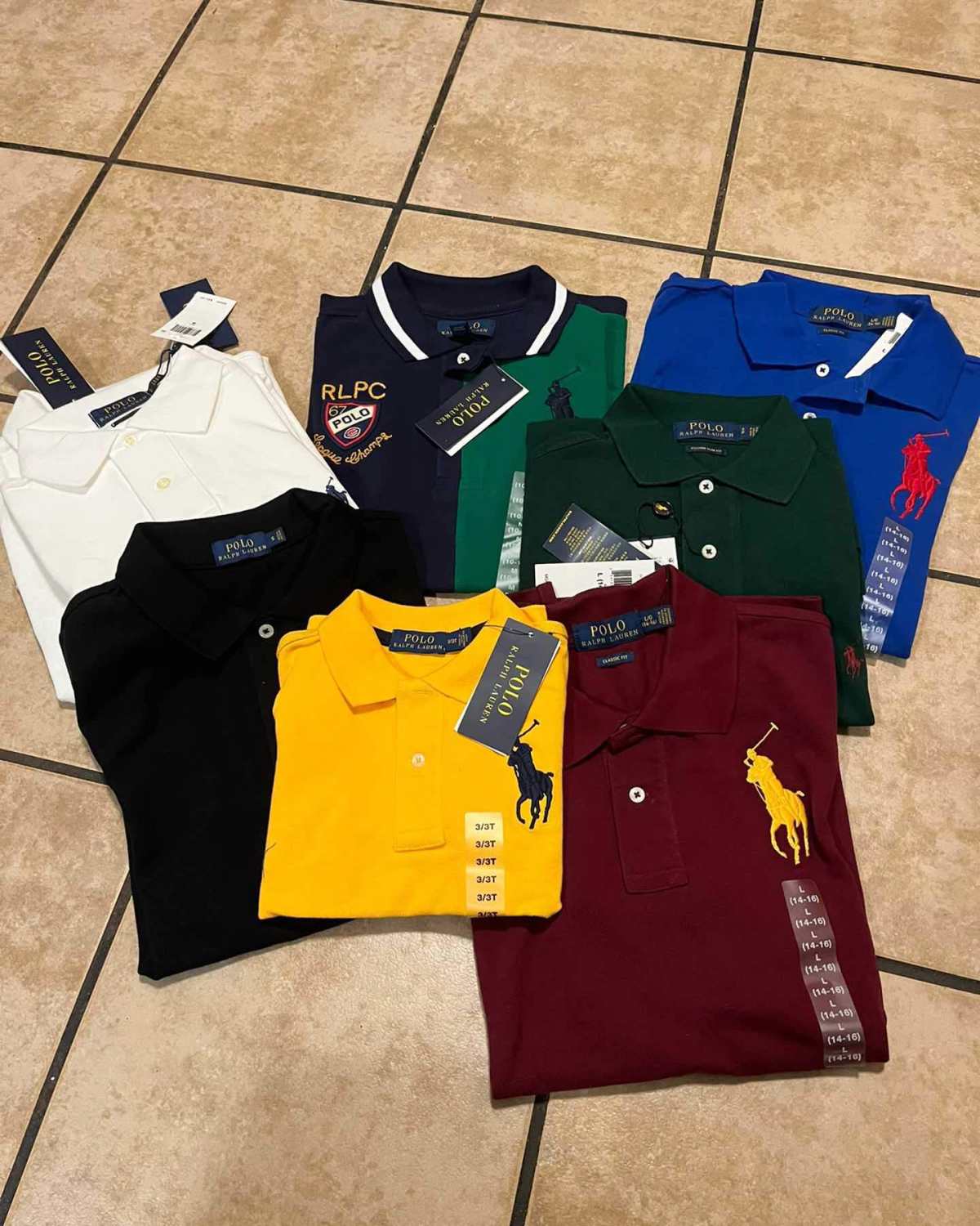 官网低至4 折时候买的. 下手慢的话码数就不全. 必须说官网