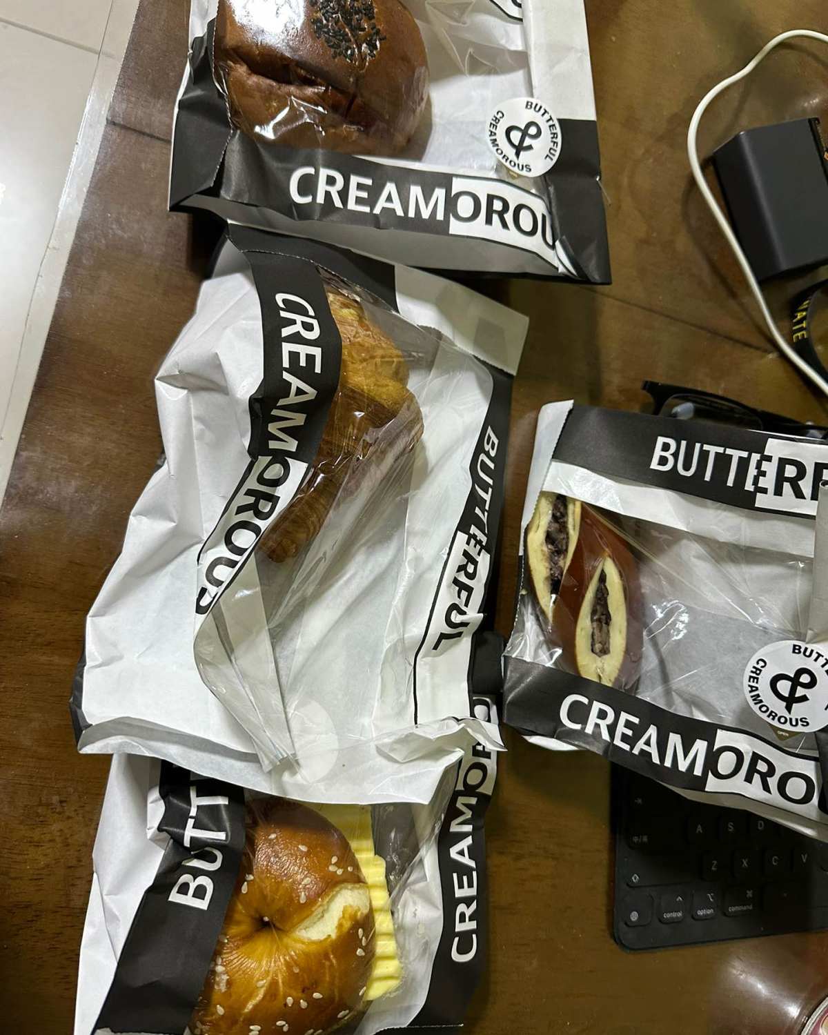 这家butterful&creamorous面包店可以说是最