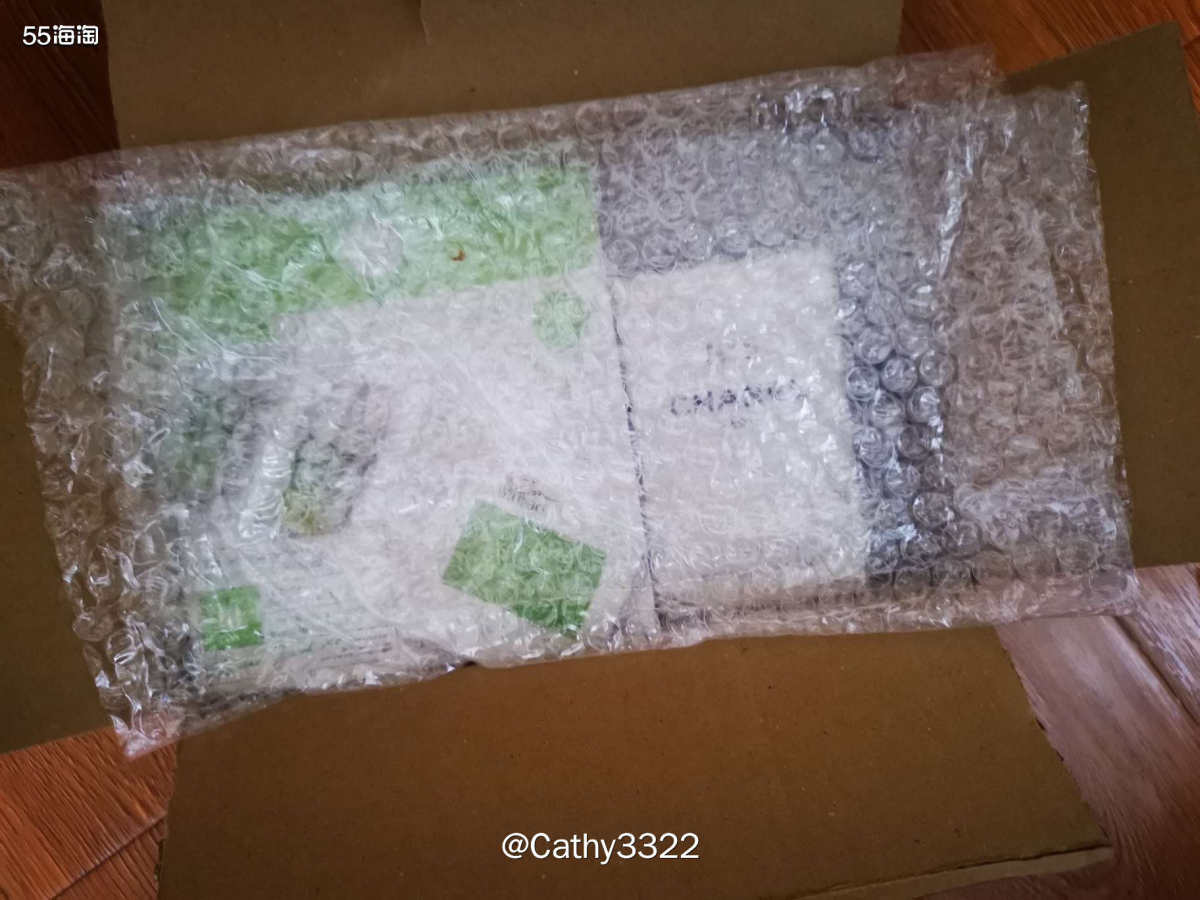 这一箱是个buberry香水一箱分箱的香水，这次可能空落落得