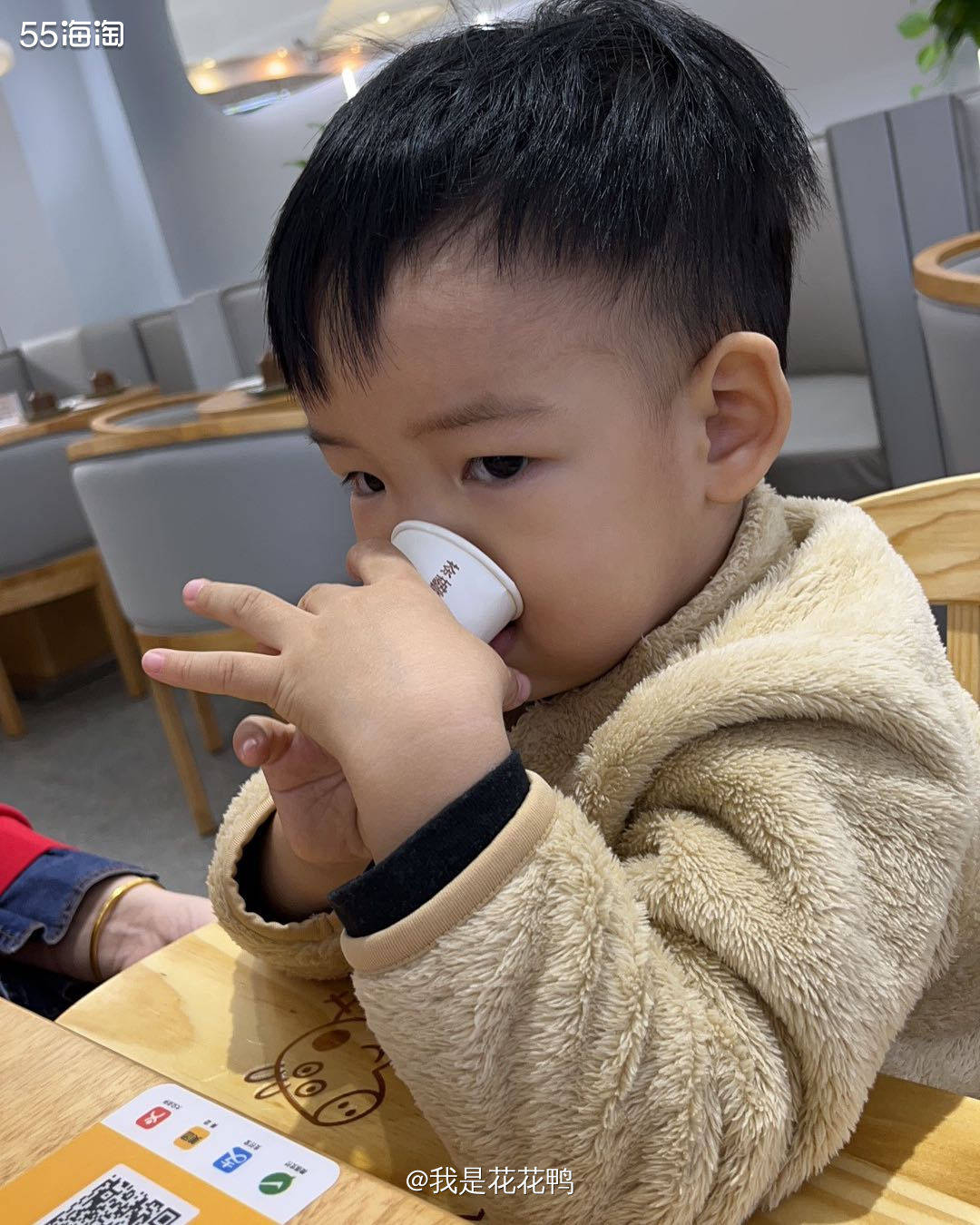 ❤️看到知知穿这件衣服，瞬间就想分享给大家，这个优衣库的摇粒