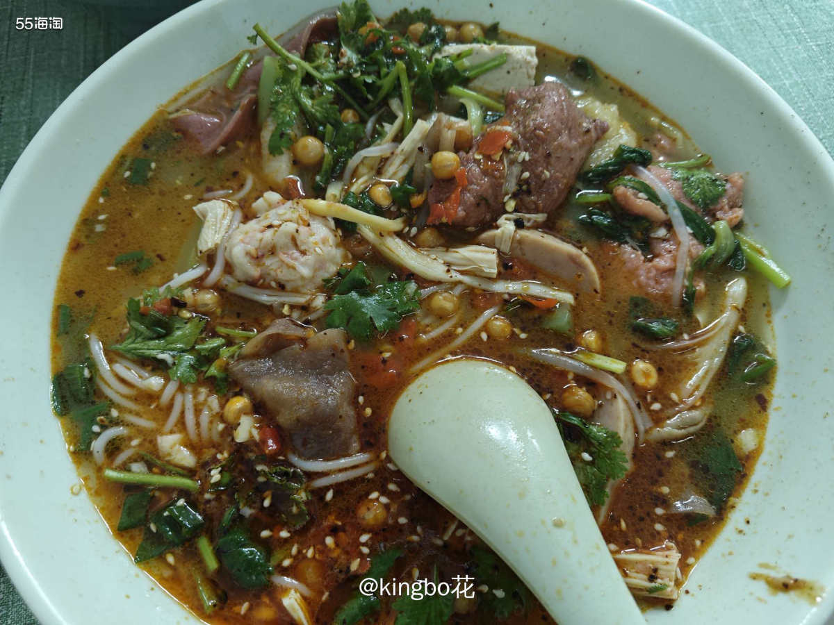 ⏺探索一家很正宗的重庆麻辣烫街边店，实惠量大又美味  ⏩上周