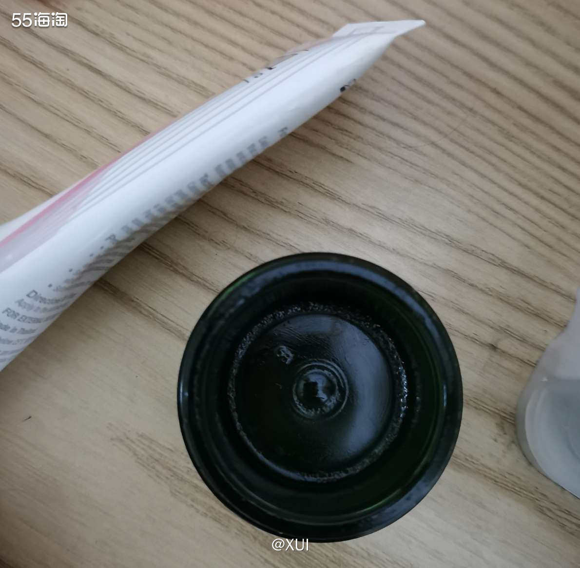 我平常好像很少特别地去买面霜或者乳液自用，因为脸皮厚只要不搓