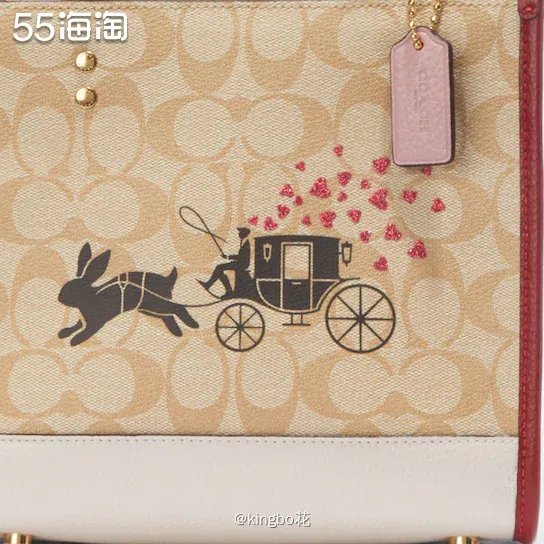 ⏺coach 兔年限定系列包包不走心，设计师偷懒直接换图案 
