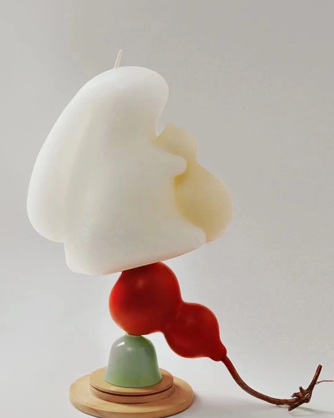 观夏这几年还挺火的，原创的中国文化香，将诗情画意的主题和香氛