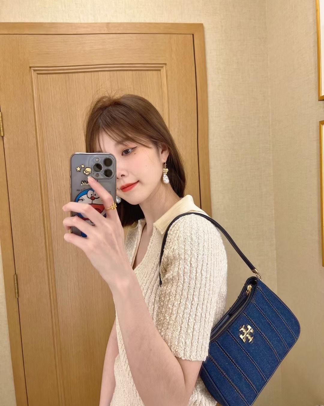 美女贴贴❗️tory burch牛仔腋下包  7折活动❗tb