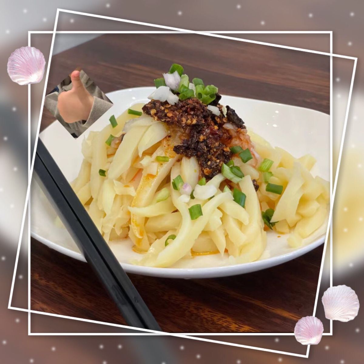 现在的我其实对食物没有什么挑剔，也没有特别的喜爱。但是每次回