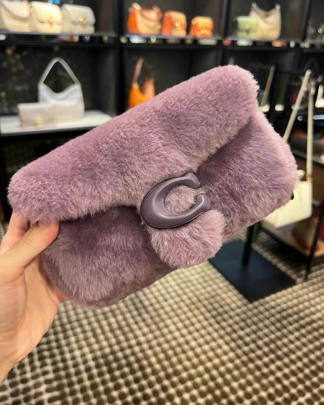 骨折预定💰2350元包邮，专柜5600 Coach｜全北美