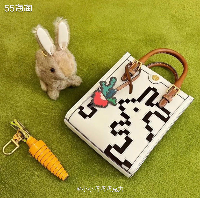 本来我对包包都什么很大的感觉，平常出门能不带包的就一定空手出