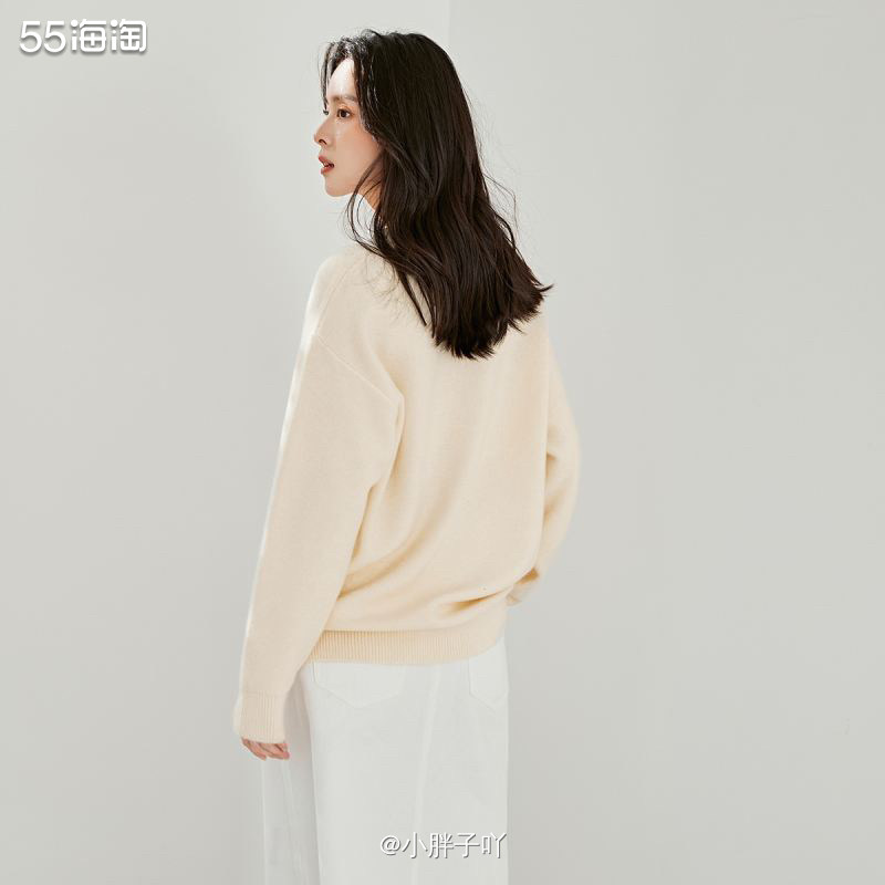我好像比较少推荐小众品牌的衣服，但这次偶然逛的时候，发现还不