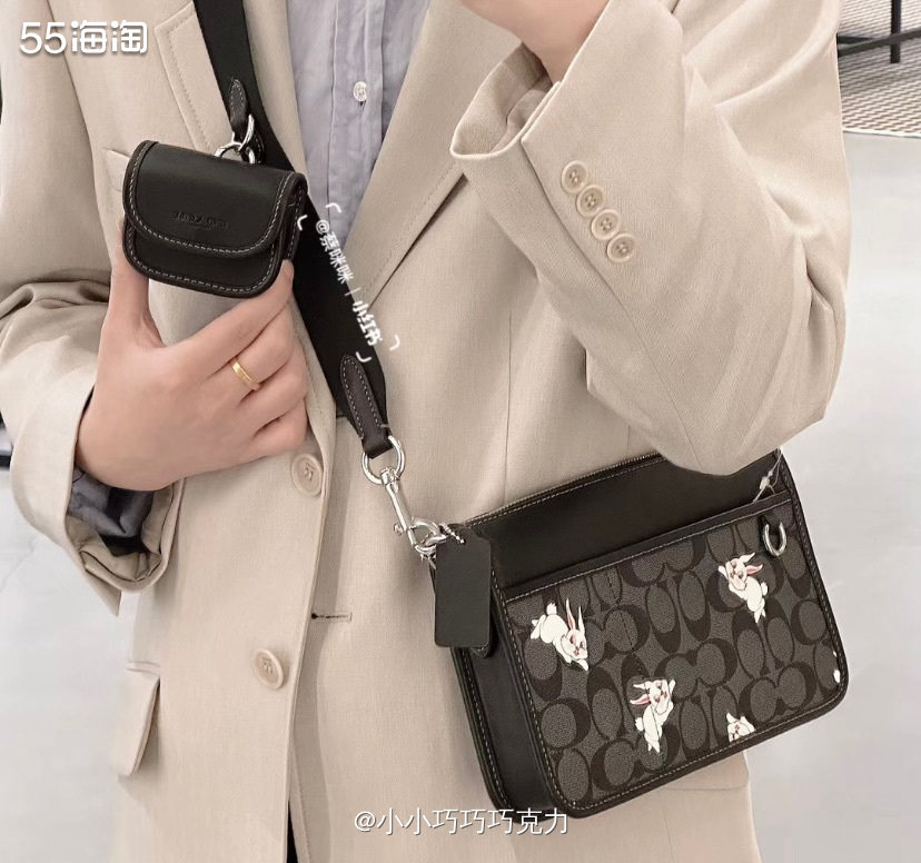 coach蔻驰这把是把兔年限定玩明白了、上新了好多兔子联名包