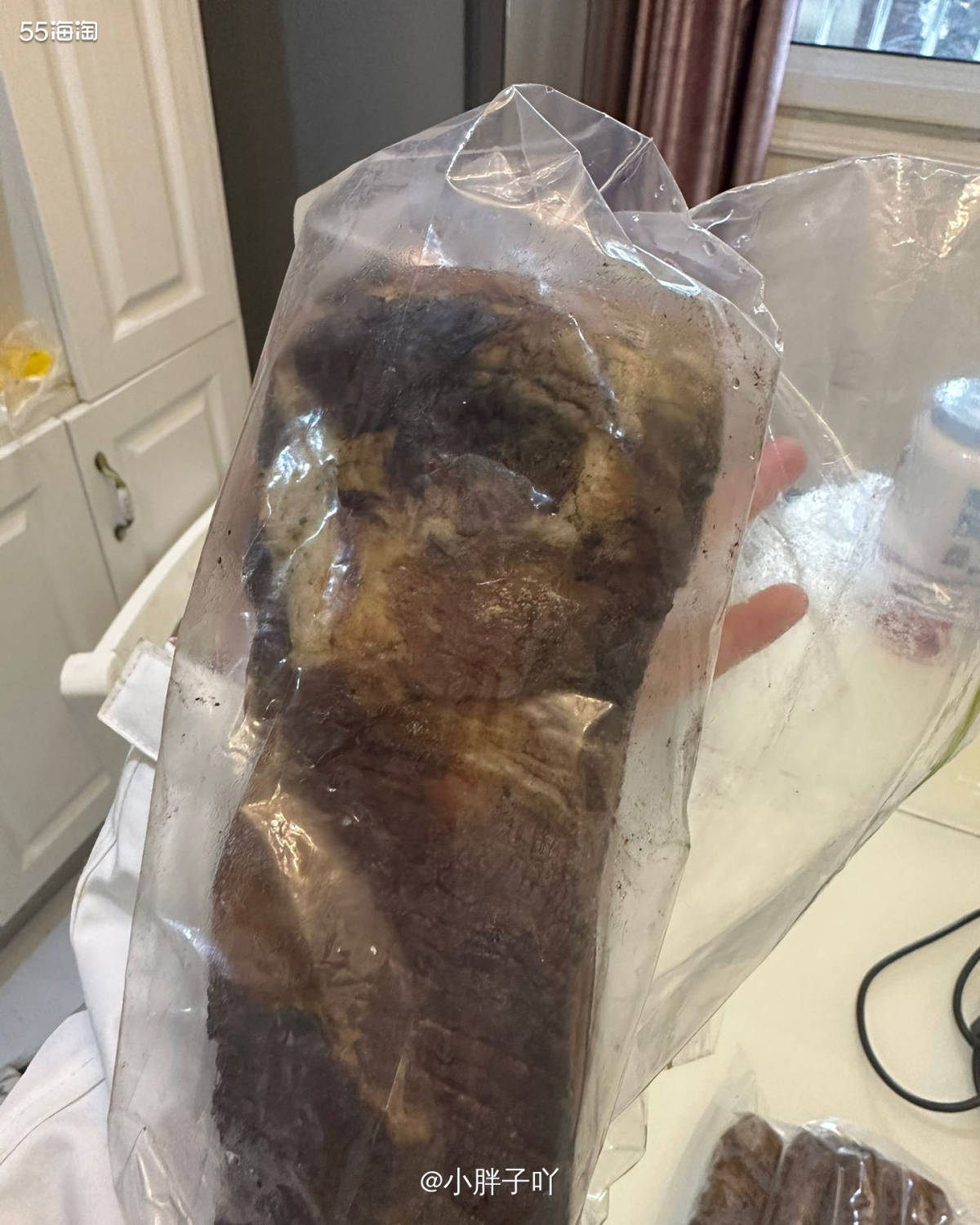 瑞幸出了修狗限定，这次还不错滴，今天早上刚给我同事看，中午还