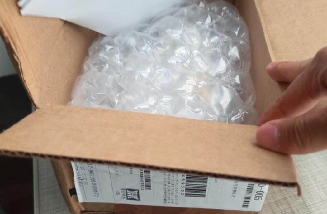 这次使用中环转运转运了8个Cloudflare优惠的Yubi
