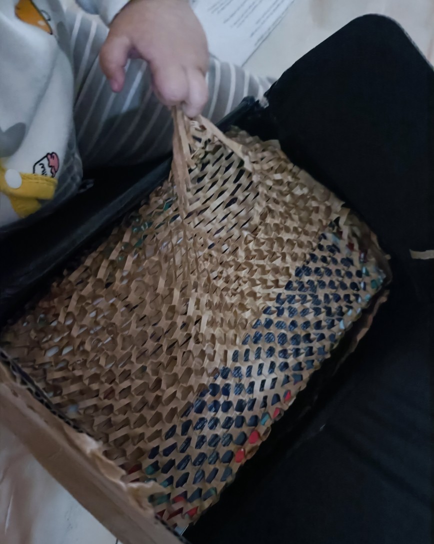 这是我春节期间购买的space nk的订单，最近它家不能免邮