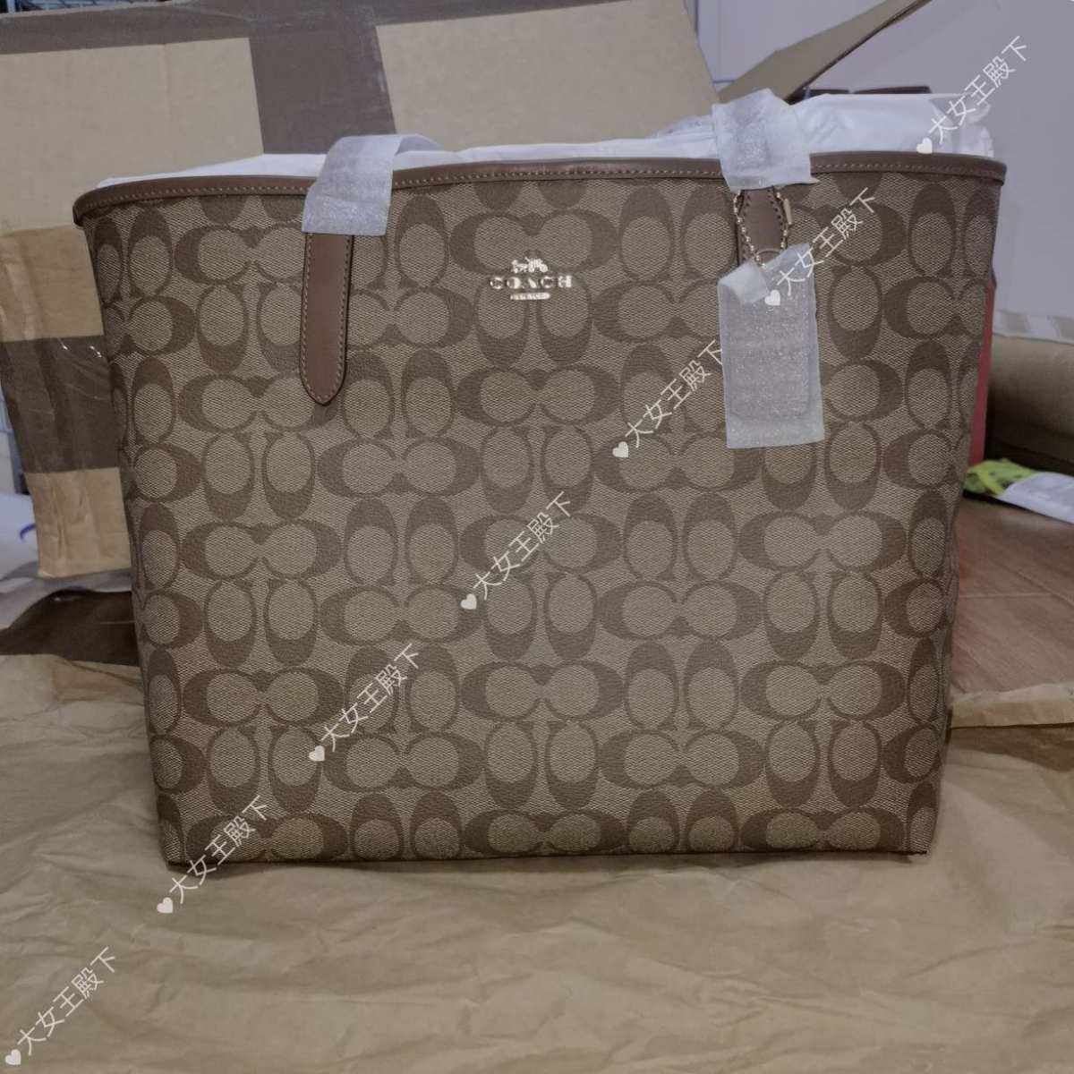 ☑️开箱： coach city tote 33 巧克力色 