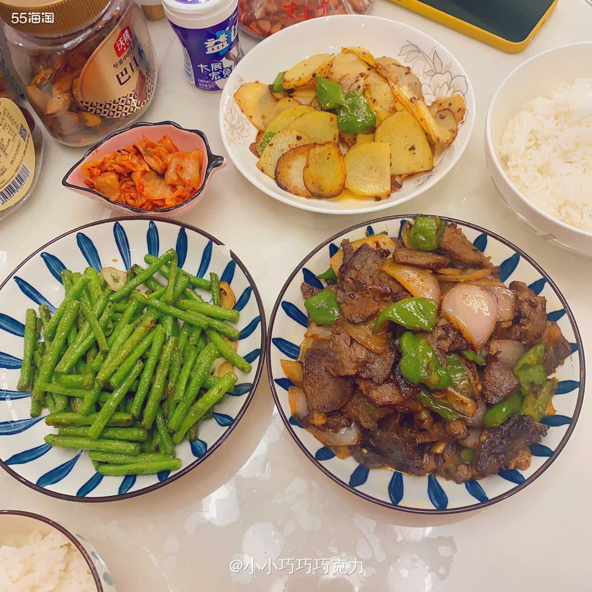 昨天下午去逛了超市买了点蔬菜配菜囤货回来把冰项链昨天去，今天
