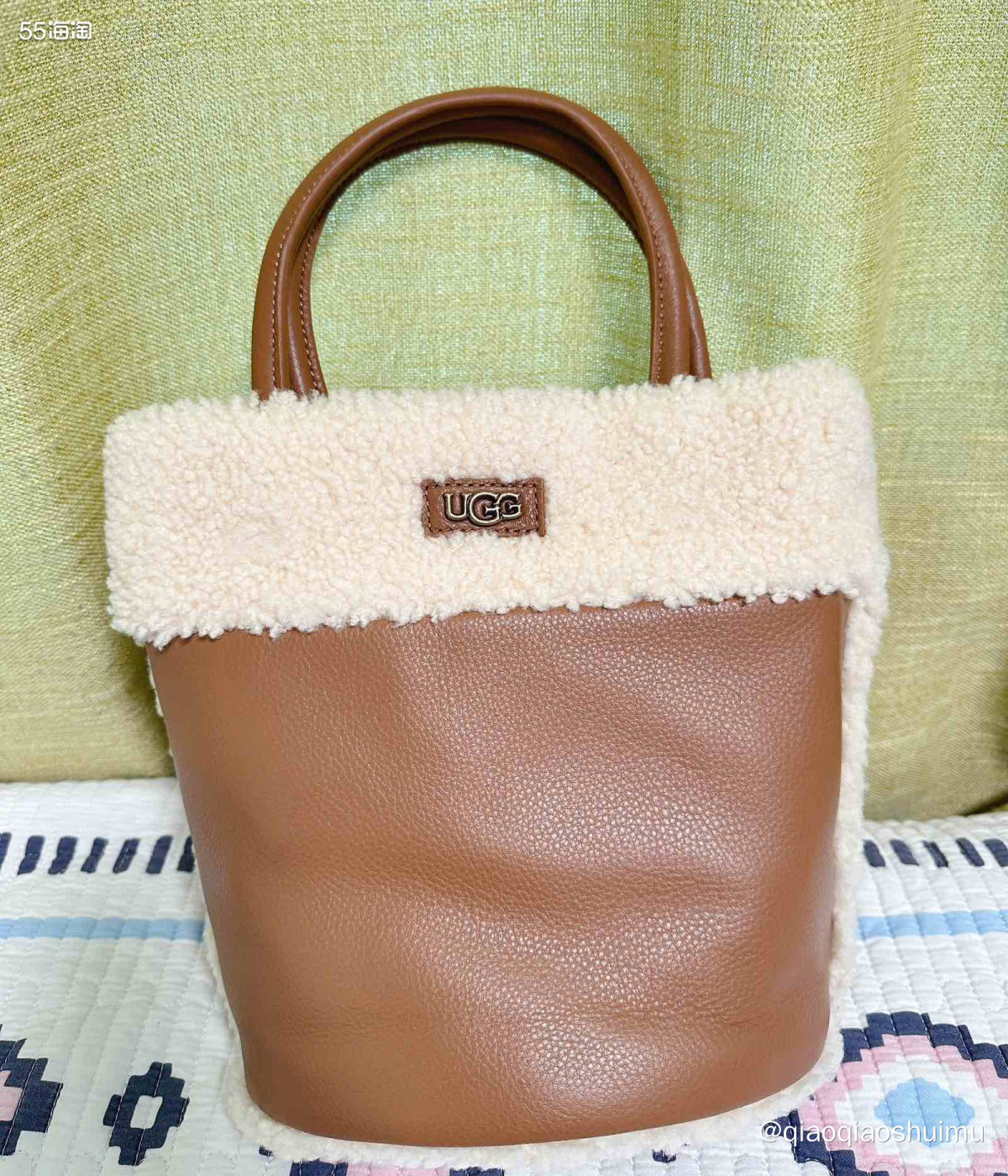 年前买的包包，然后一直塞在柜子里[汗颜R]l今天收拾东西找出