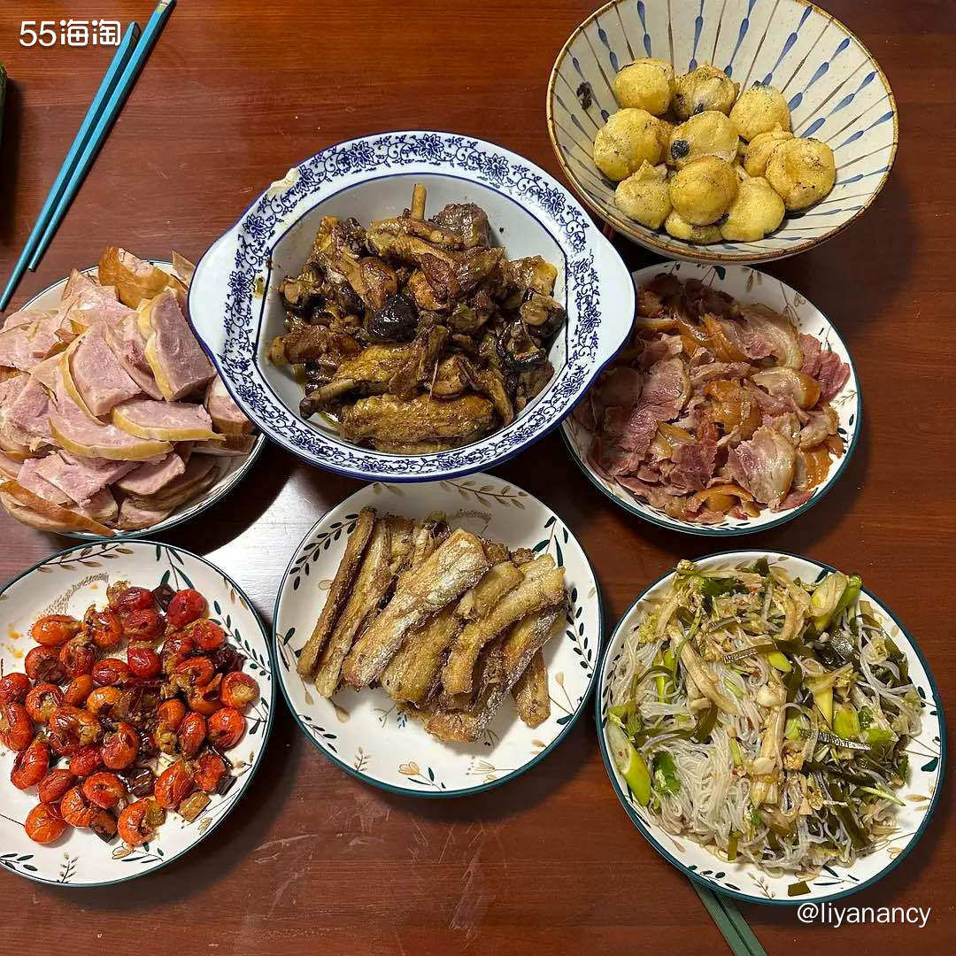 ✨每个周末都是比较开心的时候，因为又可以回家大吃大喝了，基本