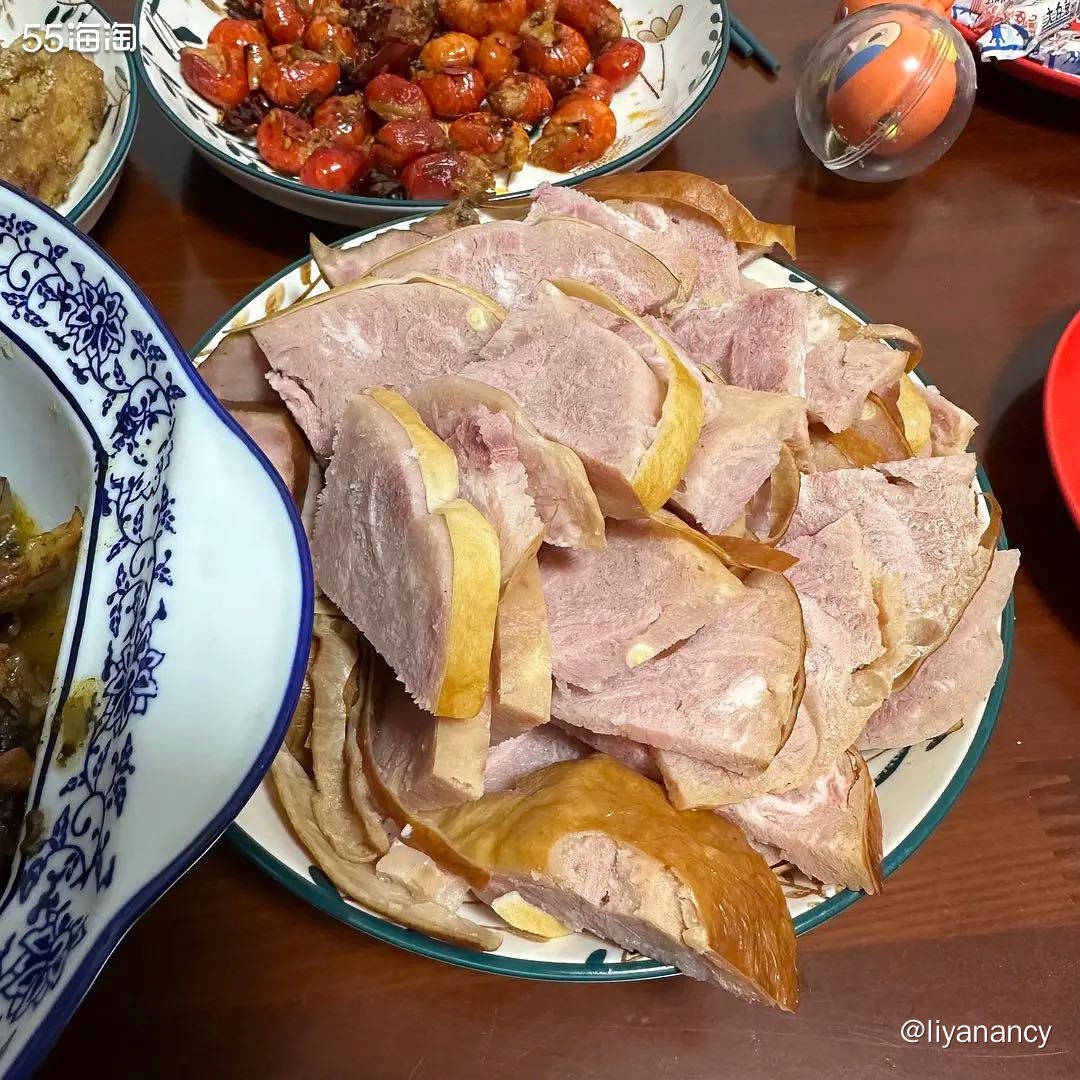 ✨每个周末都是比较开心的时候，因为又可以回家大吃大喝了，基本