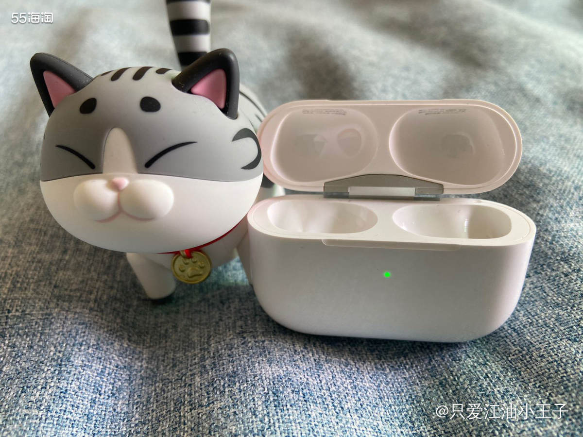 🔵AirPods Pro是苹果推出的第一代真无线降噪耳机，