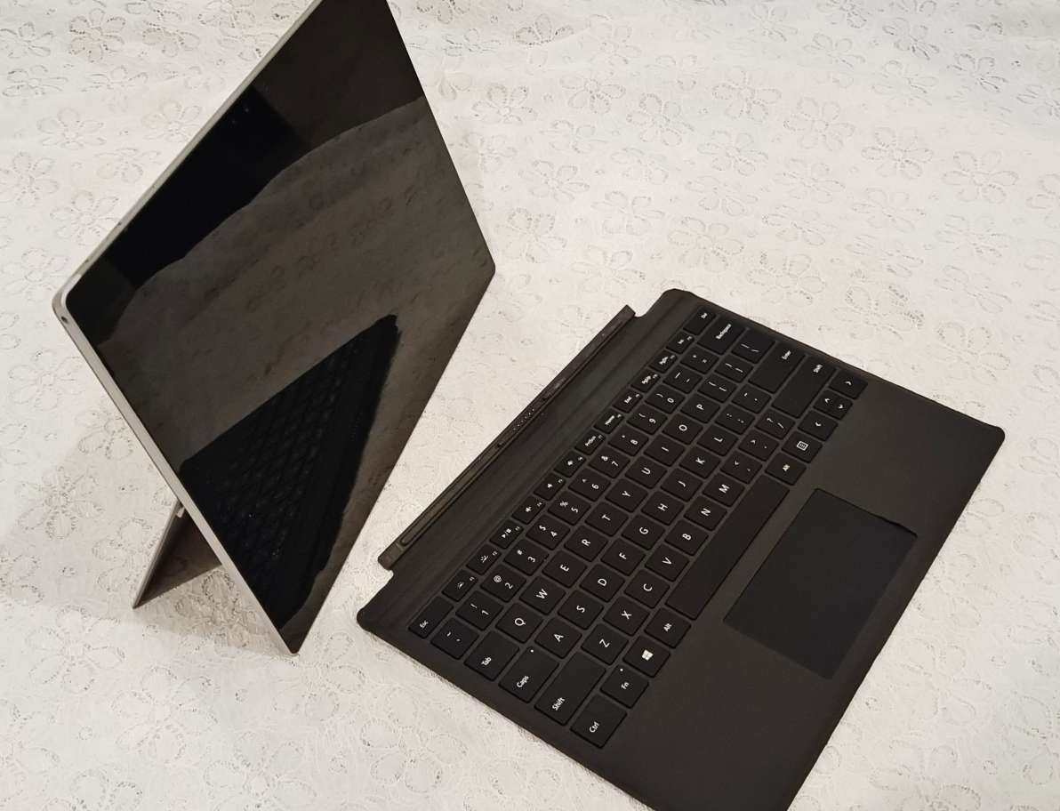 🔔产品：Surface Pro 4（最新已经到Surfac