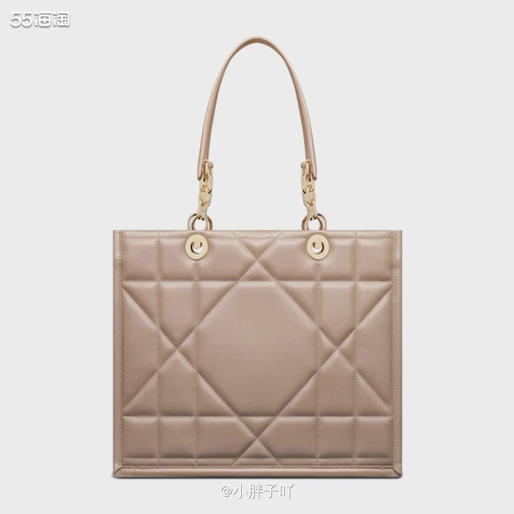 🪆我原本没有想过要在这个网站看一些很大牌，很大牌的包，因为