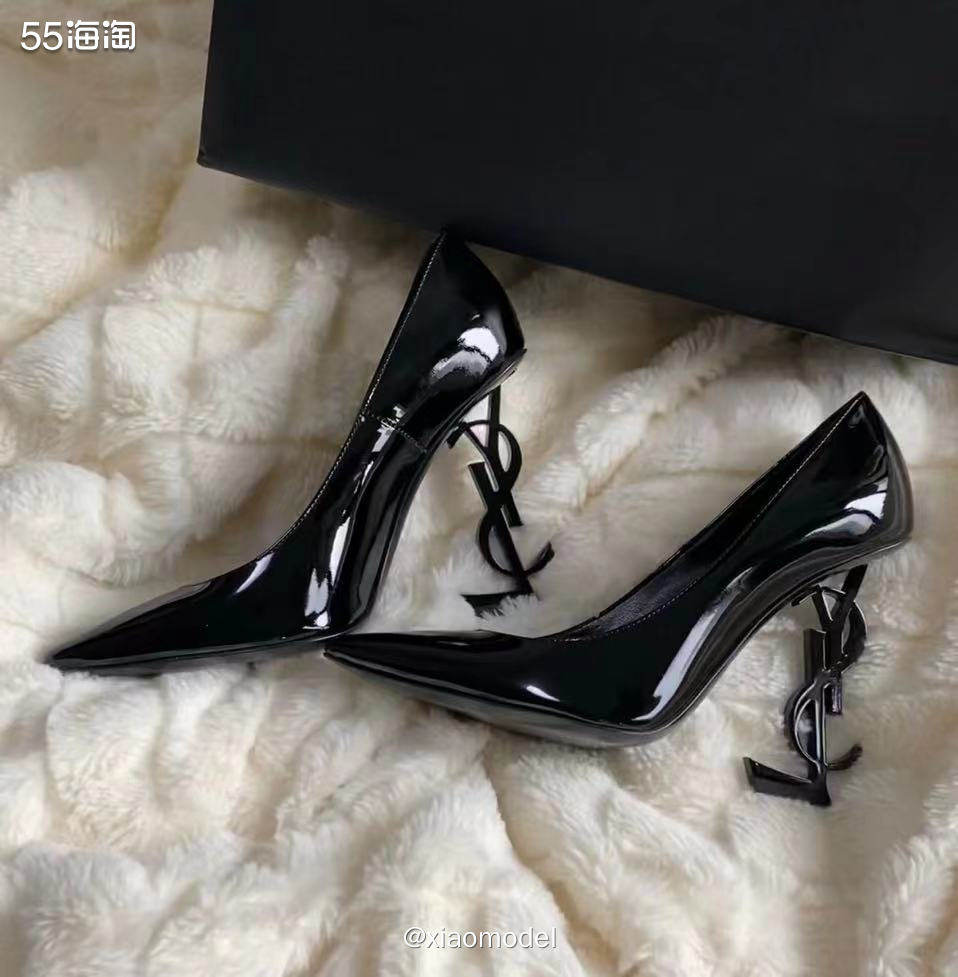 🖤如果说YSL圣罗兰口红是斩男色口红，那么它家的高跟鞋就是