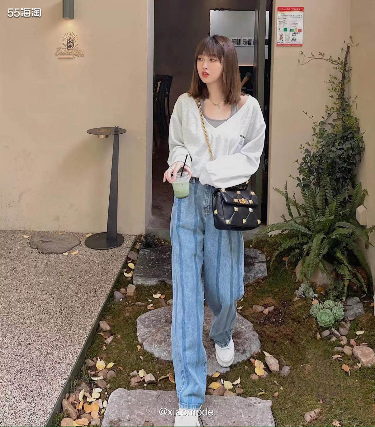 🖤品牌：Valentino华伦天奴 🖤美物：ROMAN 