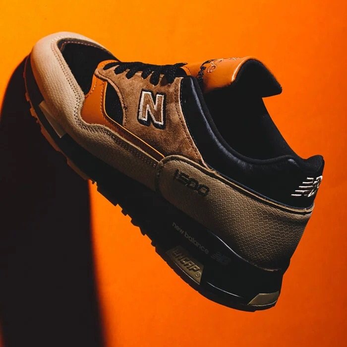 New Balance的复古跑鞋一向以配色多，柔软好穿自重轻