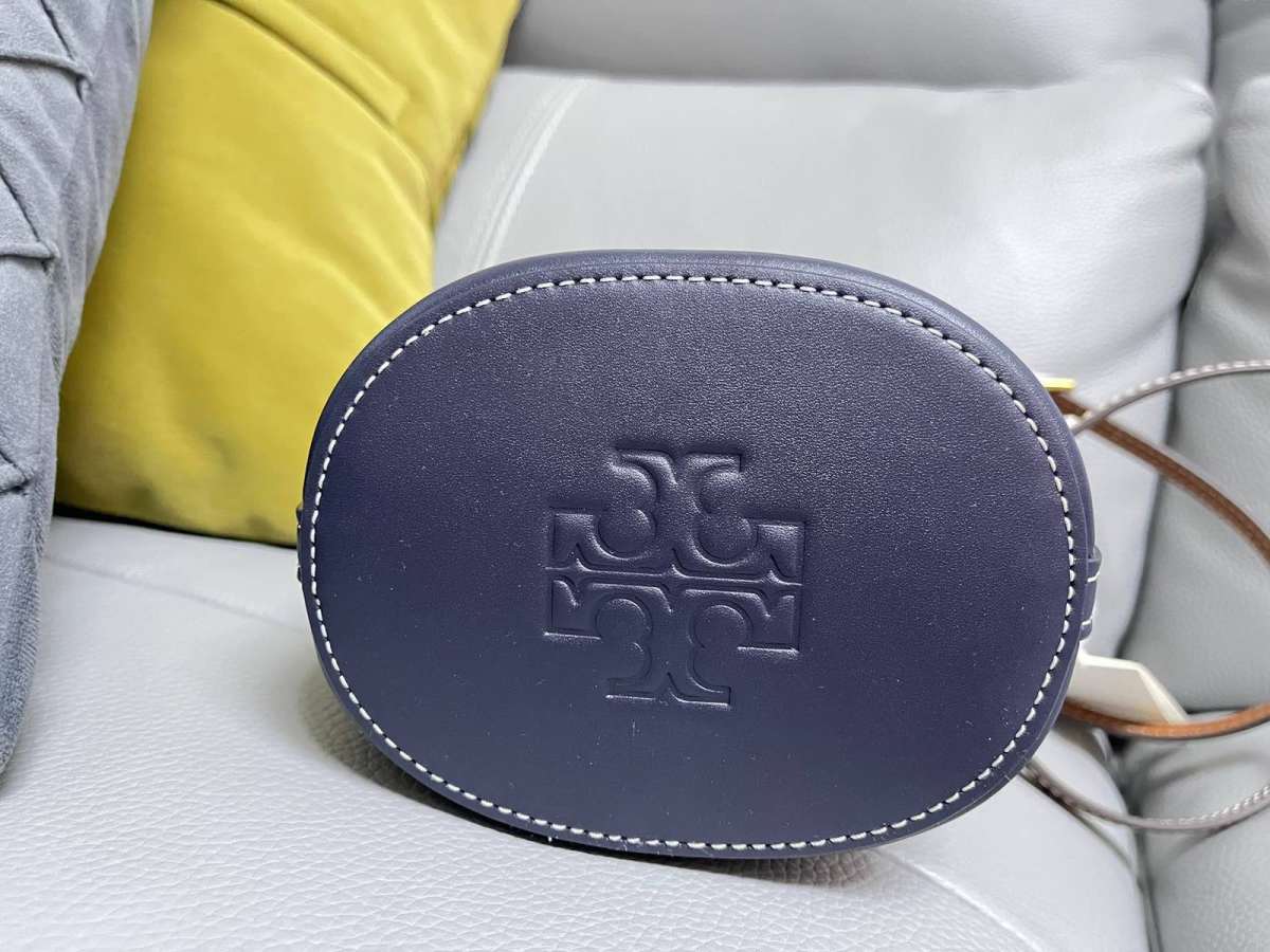 ❤️网站：toryburch us 💜商品：迷你蓝色老花水