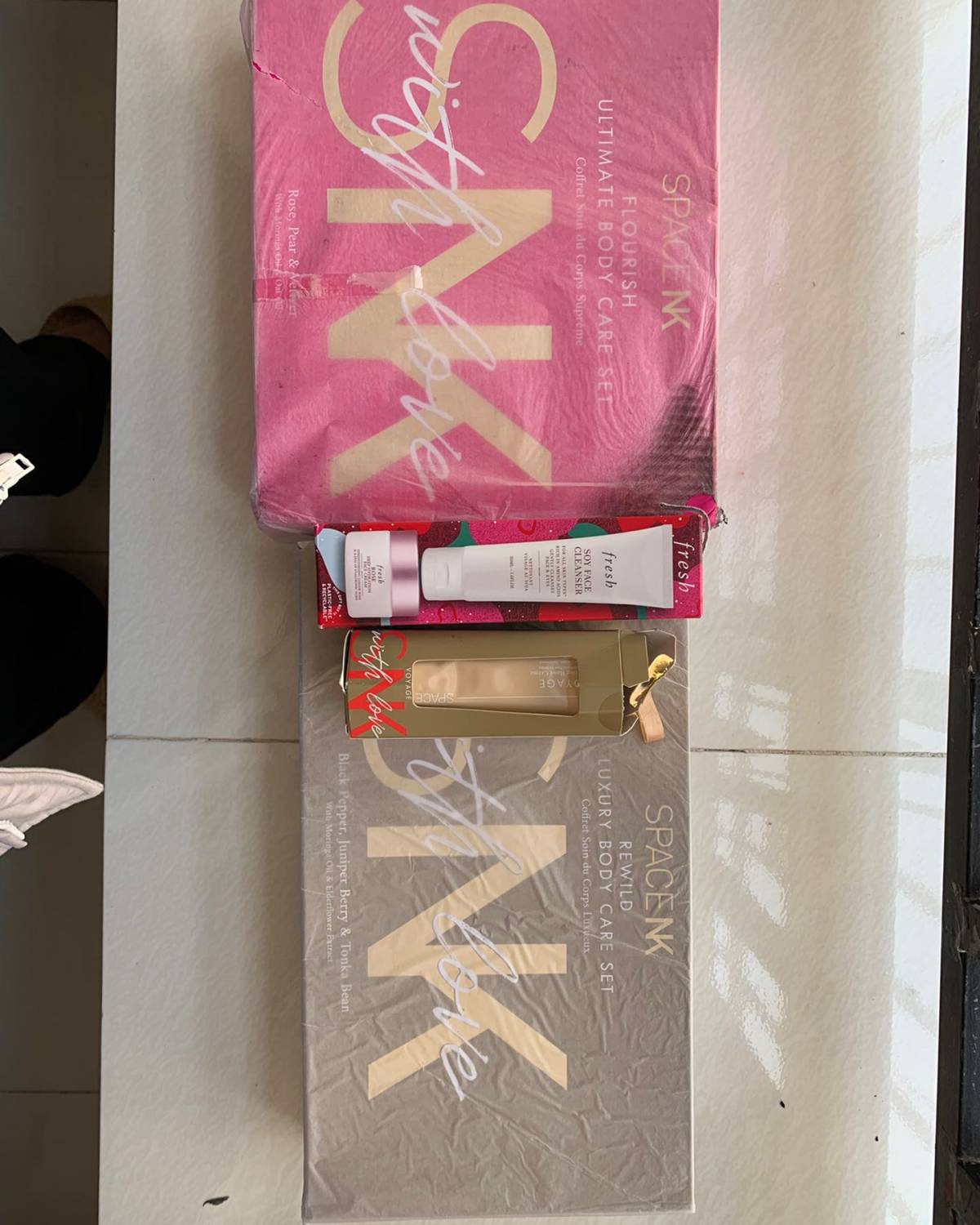 下单网站：space nk uk 下单产品：馥蕾诗洗面奶面霜