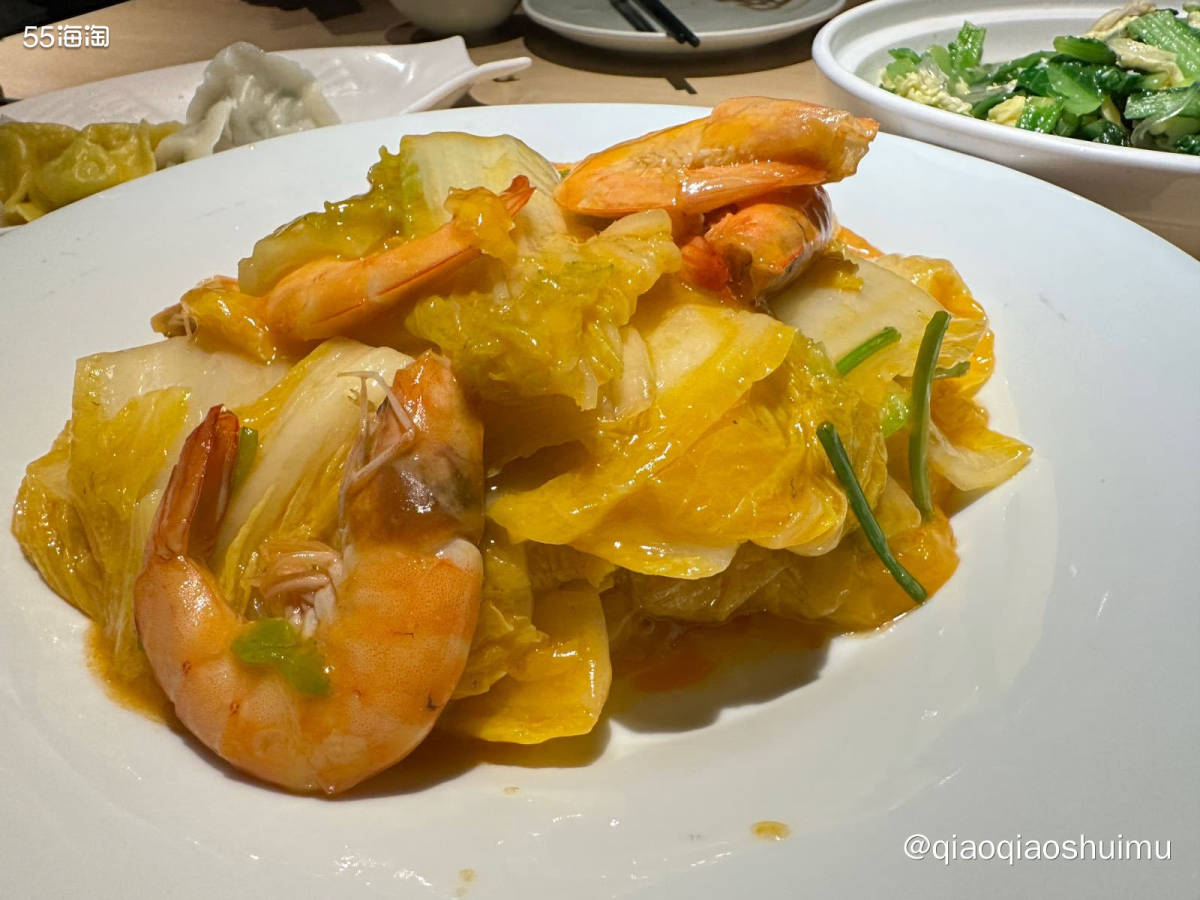 船歌渔水饺是俺们青岛的品牌，但在青岛我一次没吃过……因为里面