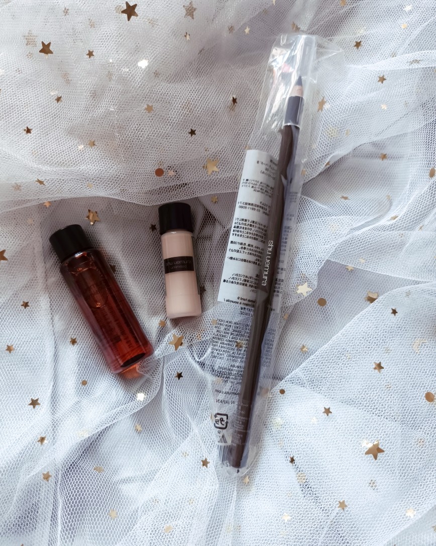 植村秀家的砍刀眉笔是我用了很多年的眉笔，如果要说性价比，它家