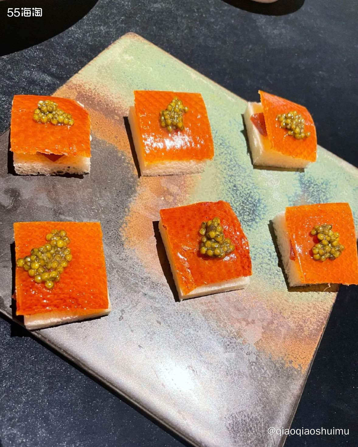 提督的排号很特别，不给你等位单，而是你留电话，到时候排到了给