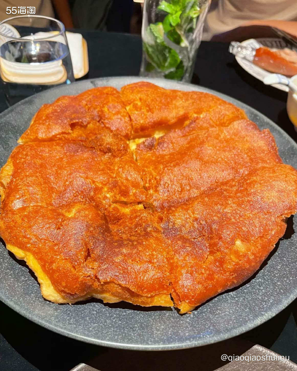 提督的排号很特别，不给你等位单，而是你留电话，到时候排到了给