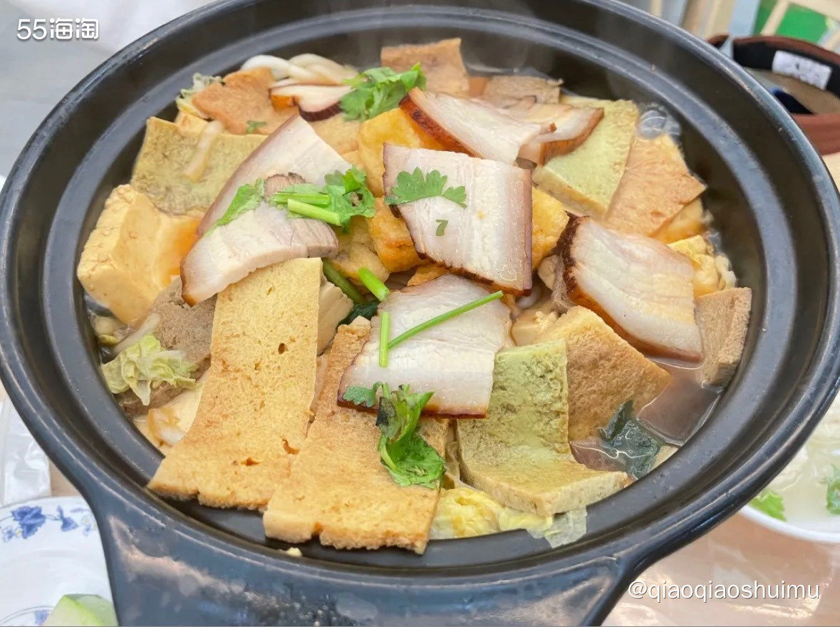去趟延庆，顺便尝尝当地有名的豆腐宴。 可选的饭店很多，几乎家