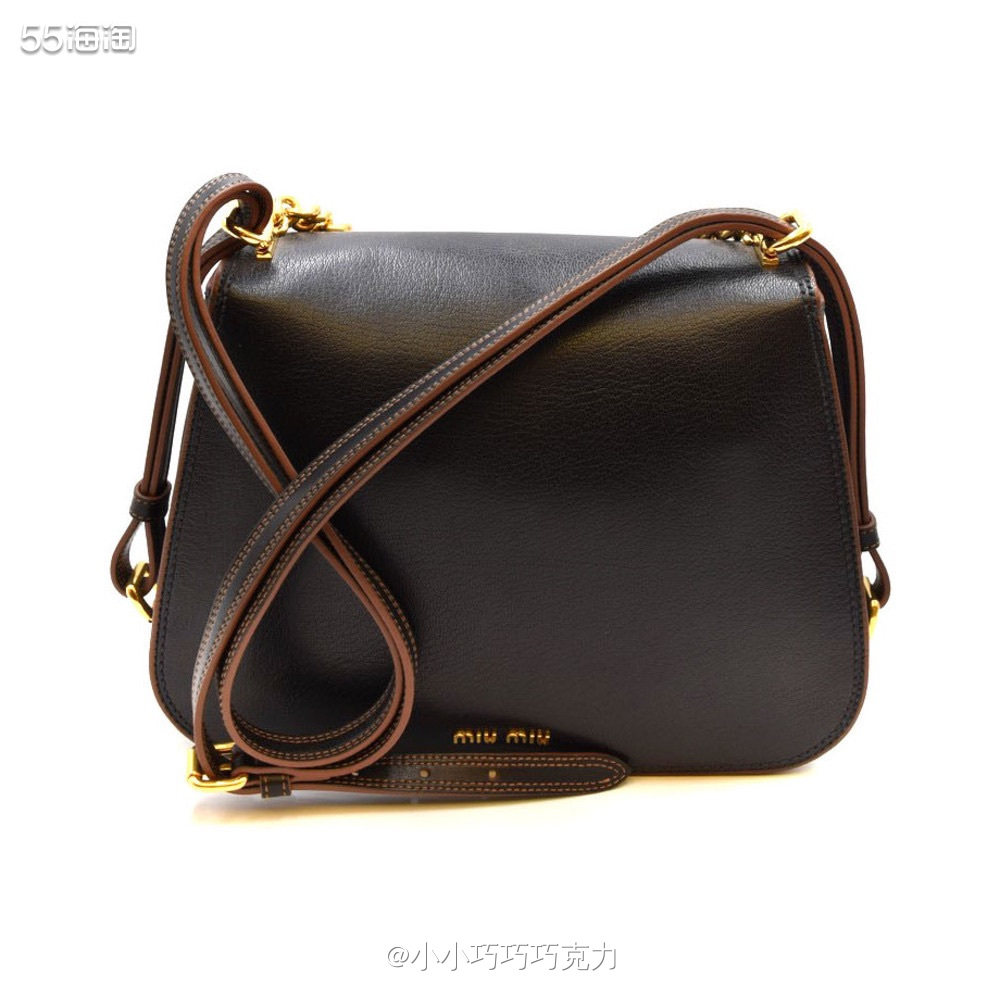 一直以为我以为miumiu家的包包都是嫩粉色、浅蓝色、奶白色