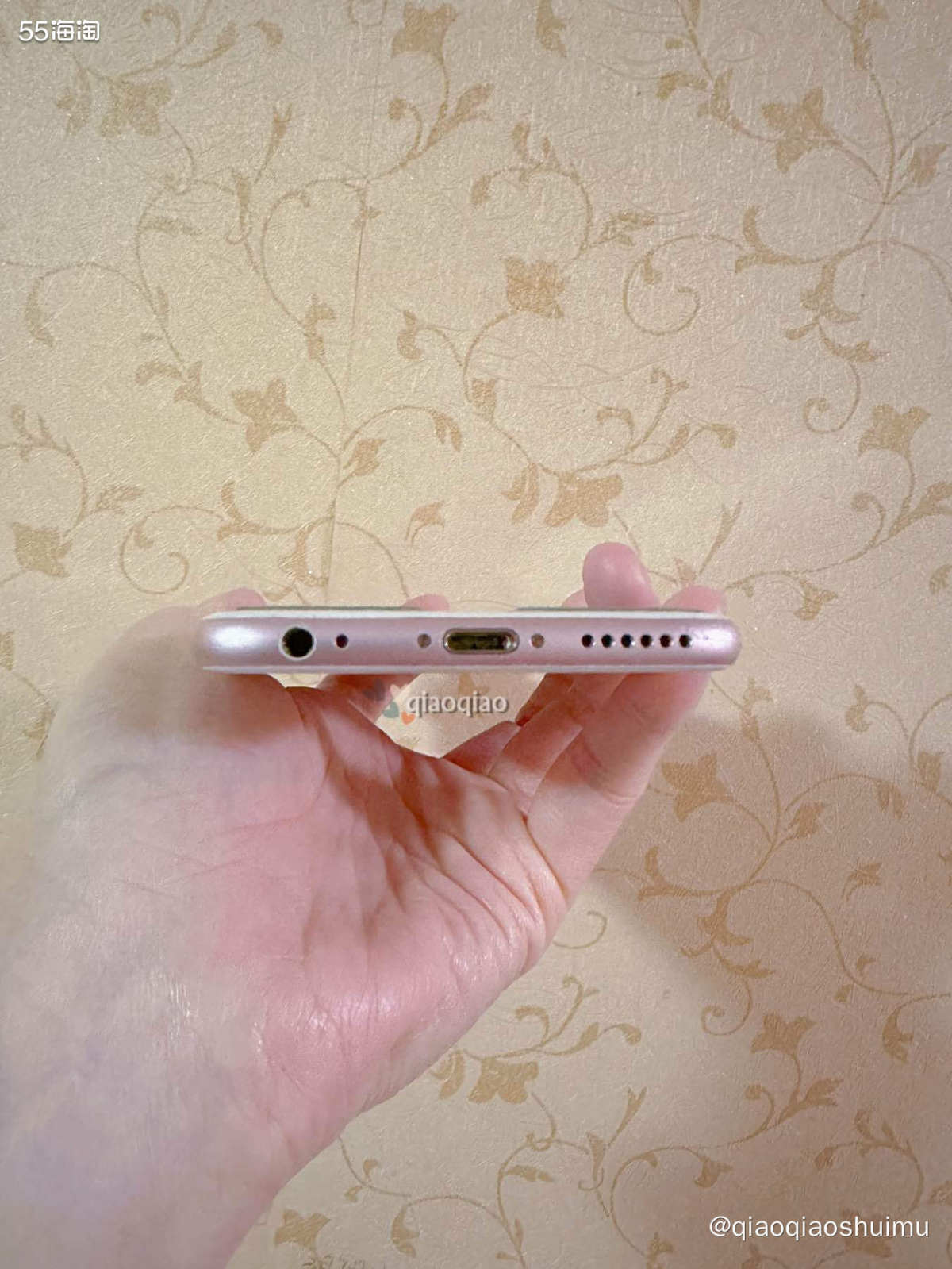 我换手机的速度基本是两年多一换，换下来的就直接给我妈，她再用