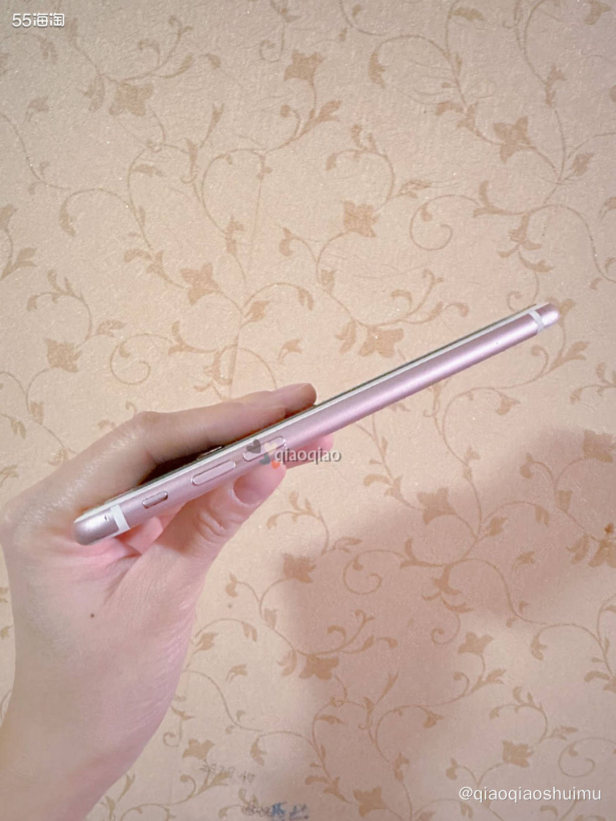 我换手机的速度基本是两年多一换，换下来的就直接给我妈，她再用