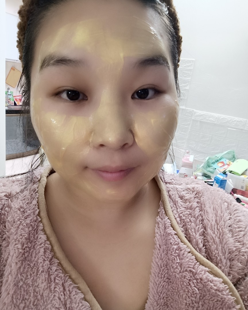 这款面膜我是前不久直播间入的，买下来还是599rmb，价格不
